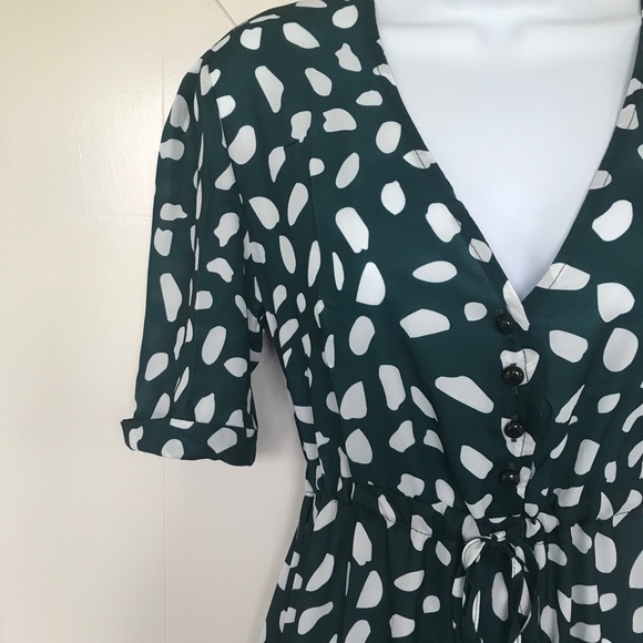 NWOT green Floral printed causal button Down Dress - Picture 3 of 5